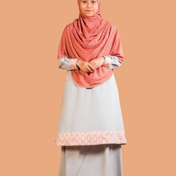 Baju Kurung Amina Pearl